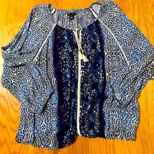 New Direction navy and white top XL